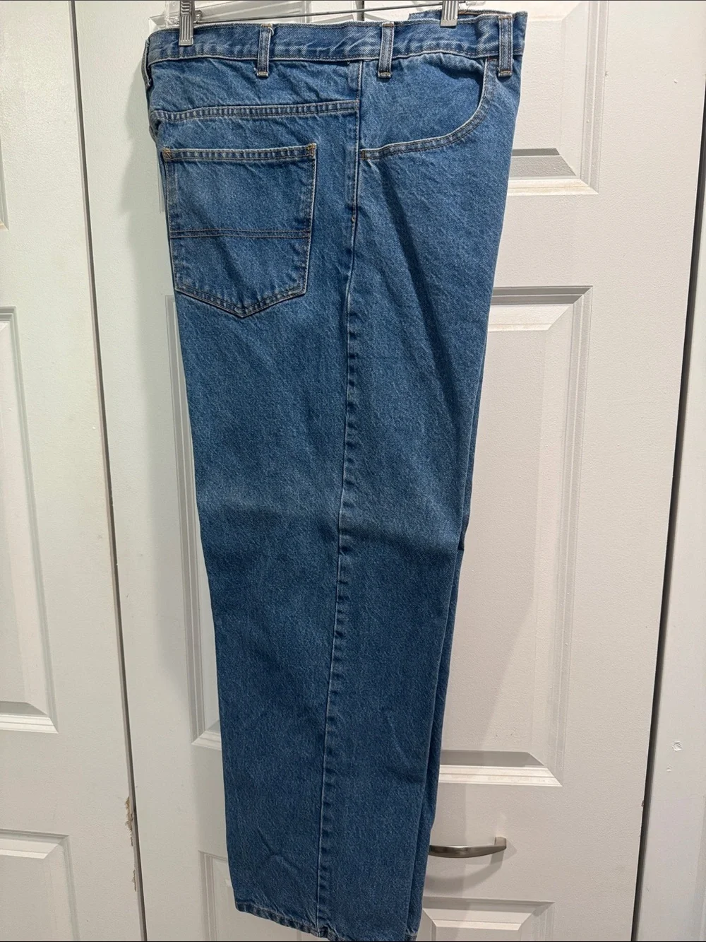 Faded Glory Men's Classic Blue Straight Jeans 40x32